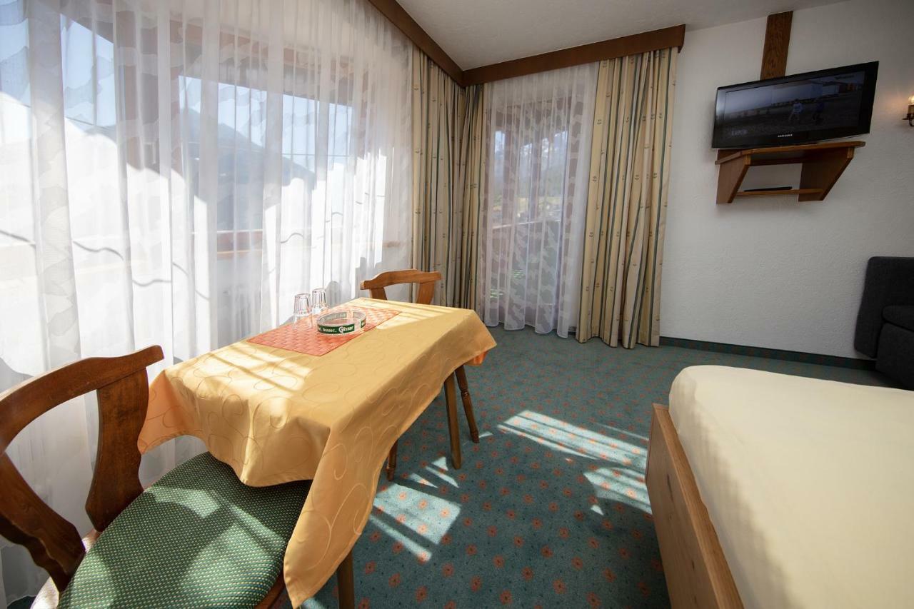 Gaestehaus Marco Ζόλντεν Εξωτερικό φωτογραφία